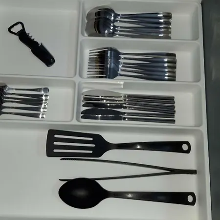 Alezzi Luxury Apartament Prima Linie La Mare Apartamento *